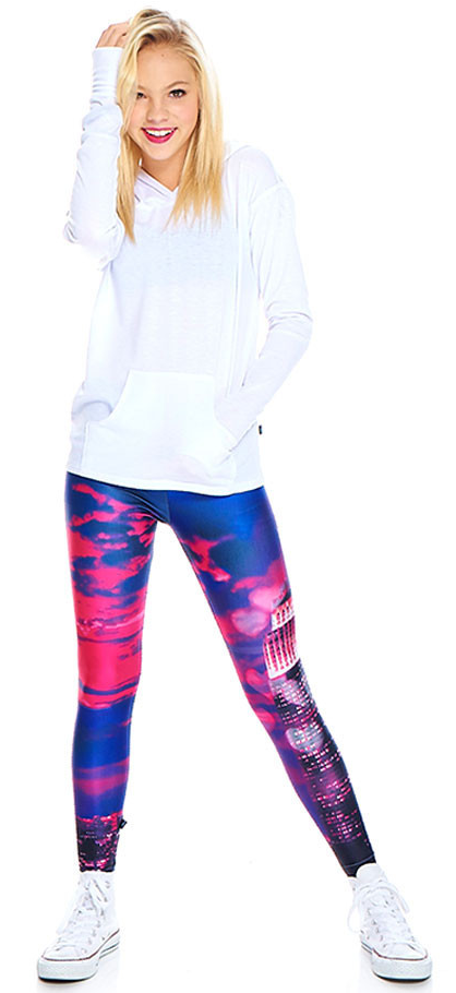 Torrie on X: #Zyia Navy Pink Splash #Leggings! TTS, compressive, and fun!  Click to shop:   / X